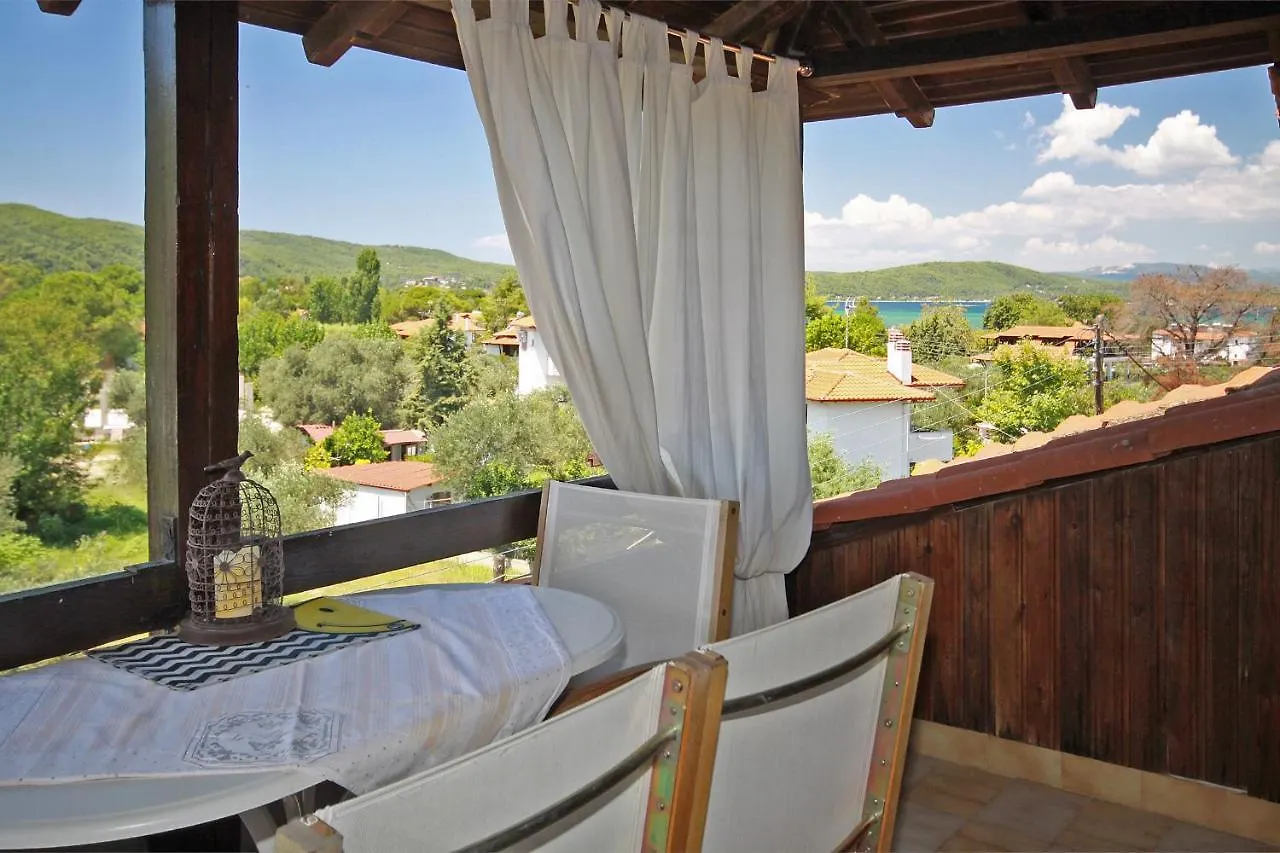 Villa Angela Вурвуру